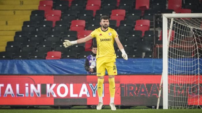 Gaziantep FK'ya büyük umutlarla geldi ama, boşta kaldı